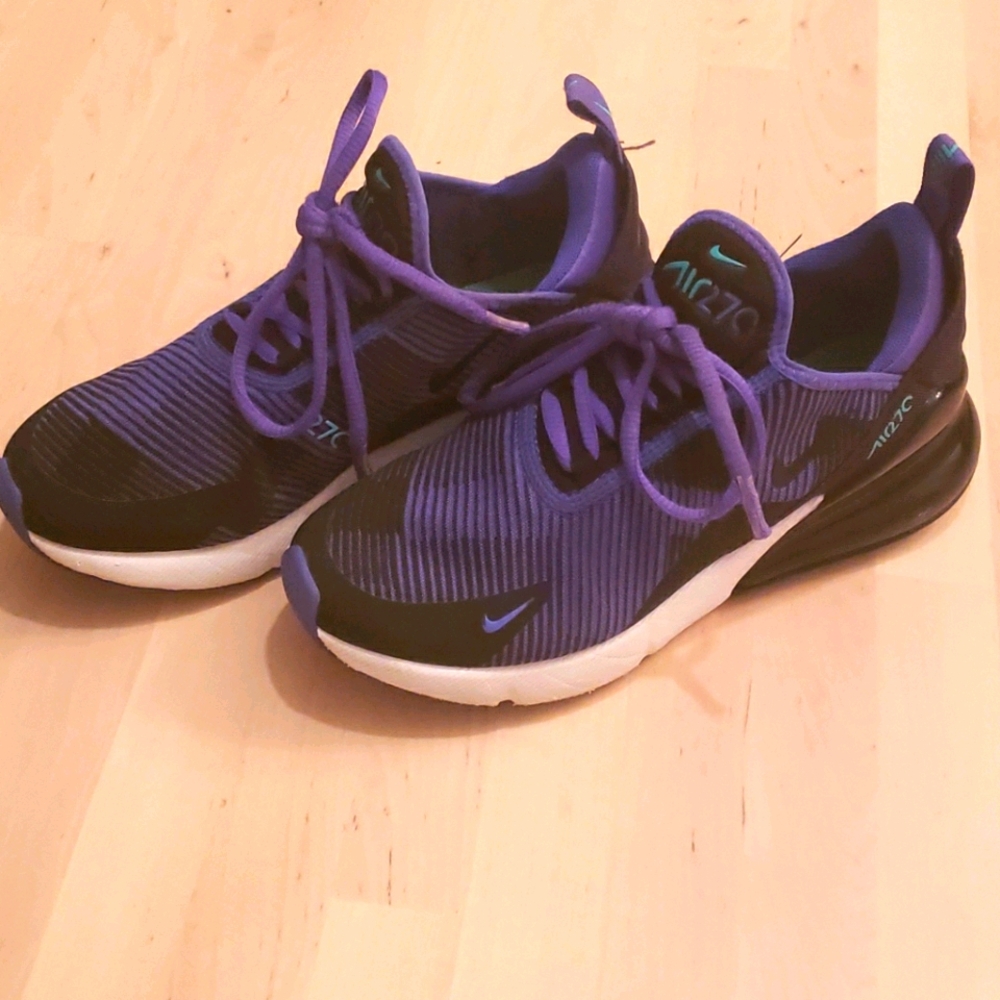 Boys shoes